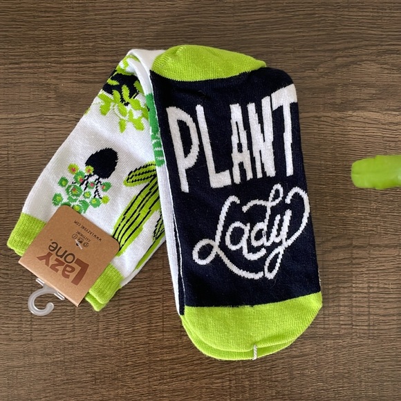 Plant Socks - Picture 2 of 3